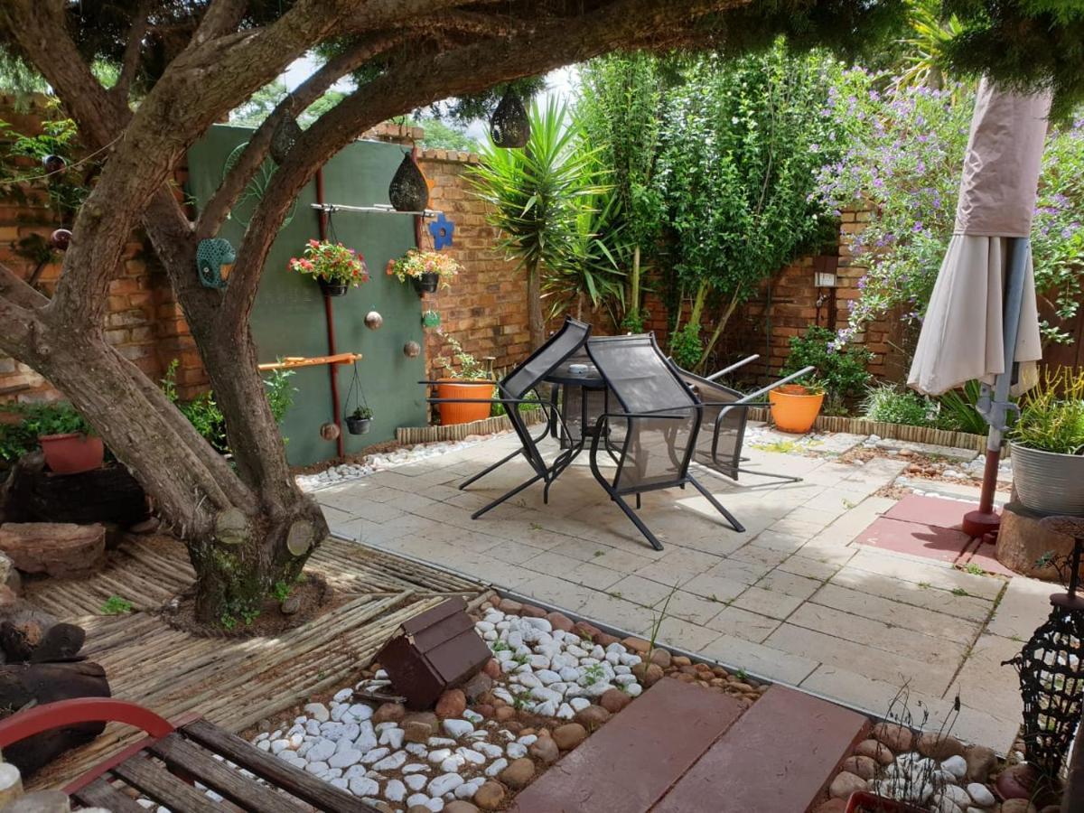 The Lazy Grape Guest Lodge & Spa Benoni Exteriér fotografie