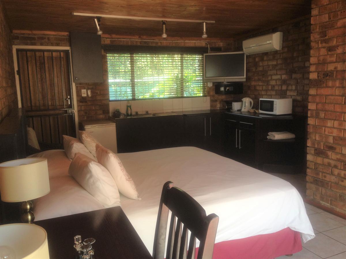 The Lazy Grape Guest Lodge & Spa Benoni Exteriér fotografie