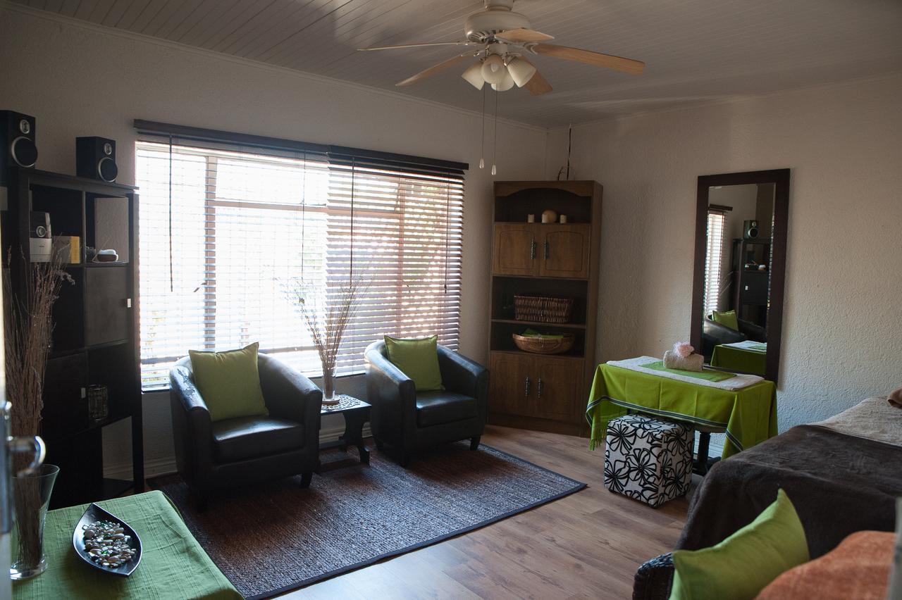 The Lazy Grape Guest Lodge & Spa Benoni Exteriér fotografie